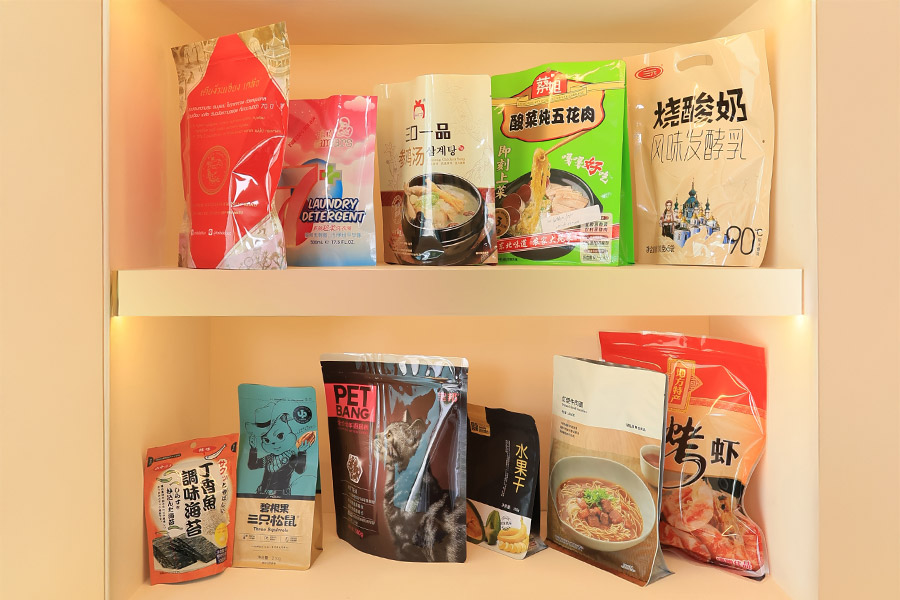 ถุงแบบใสและแบบพิมพ์ ทั้งฮีตซิลและซิปล็อค